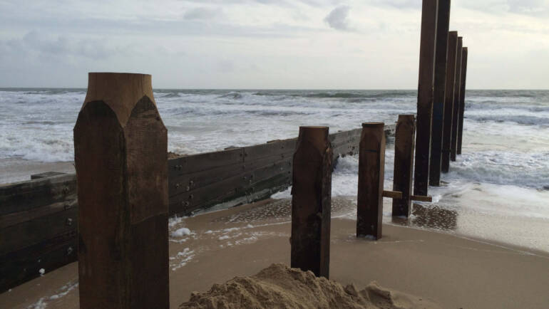 Groynes: Coastal Defenders Shaping the Future of Marine Infrastructure